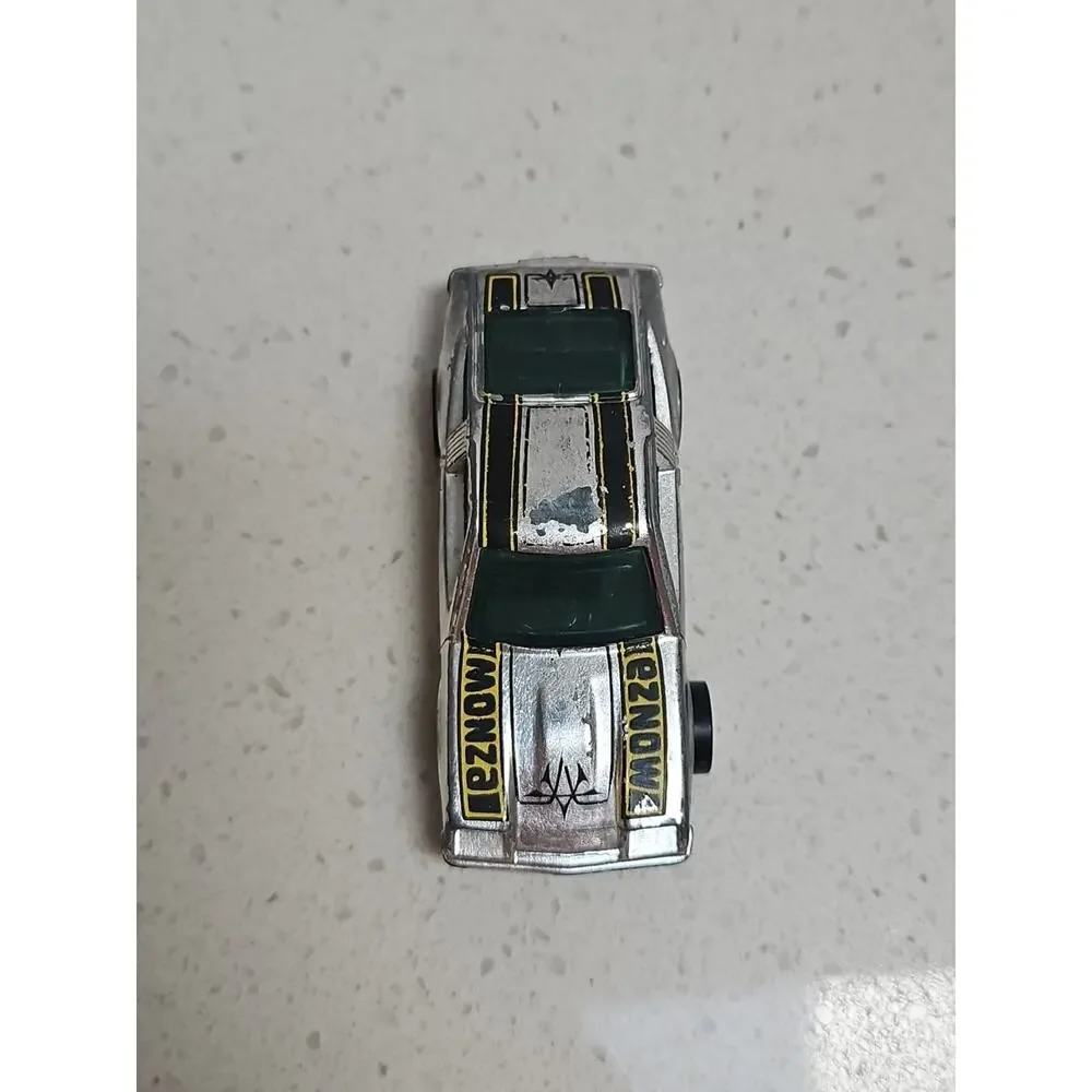 Hot Wheels Redline 1976 Monza 2+2 Super‎ Chromes Chevrolet Chevy Chrome